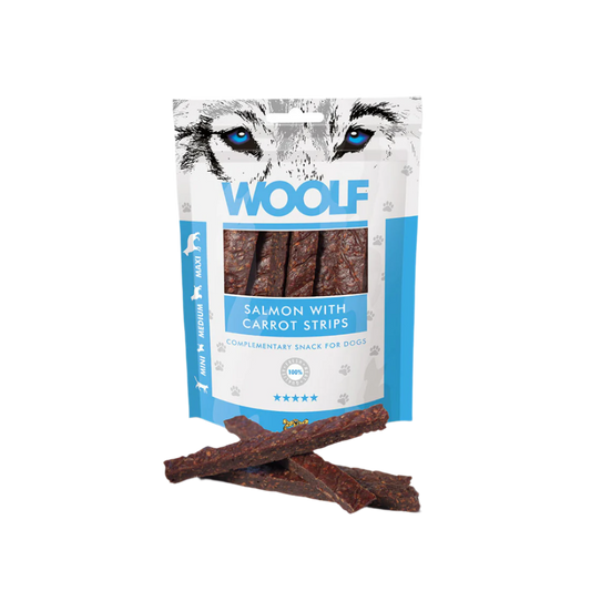 Woolf salmon with carrots strips