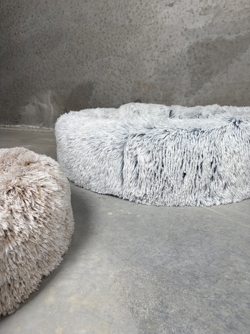 CBK Luksus donut hundeseng frossen hvid