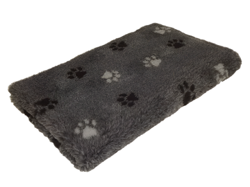 CBK Skridsikker Tykke Vetbed Gråmeleret Med Poter 100x150cm - 30mm Lud